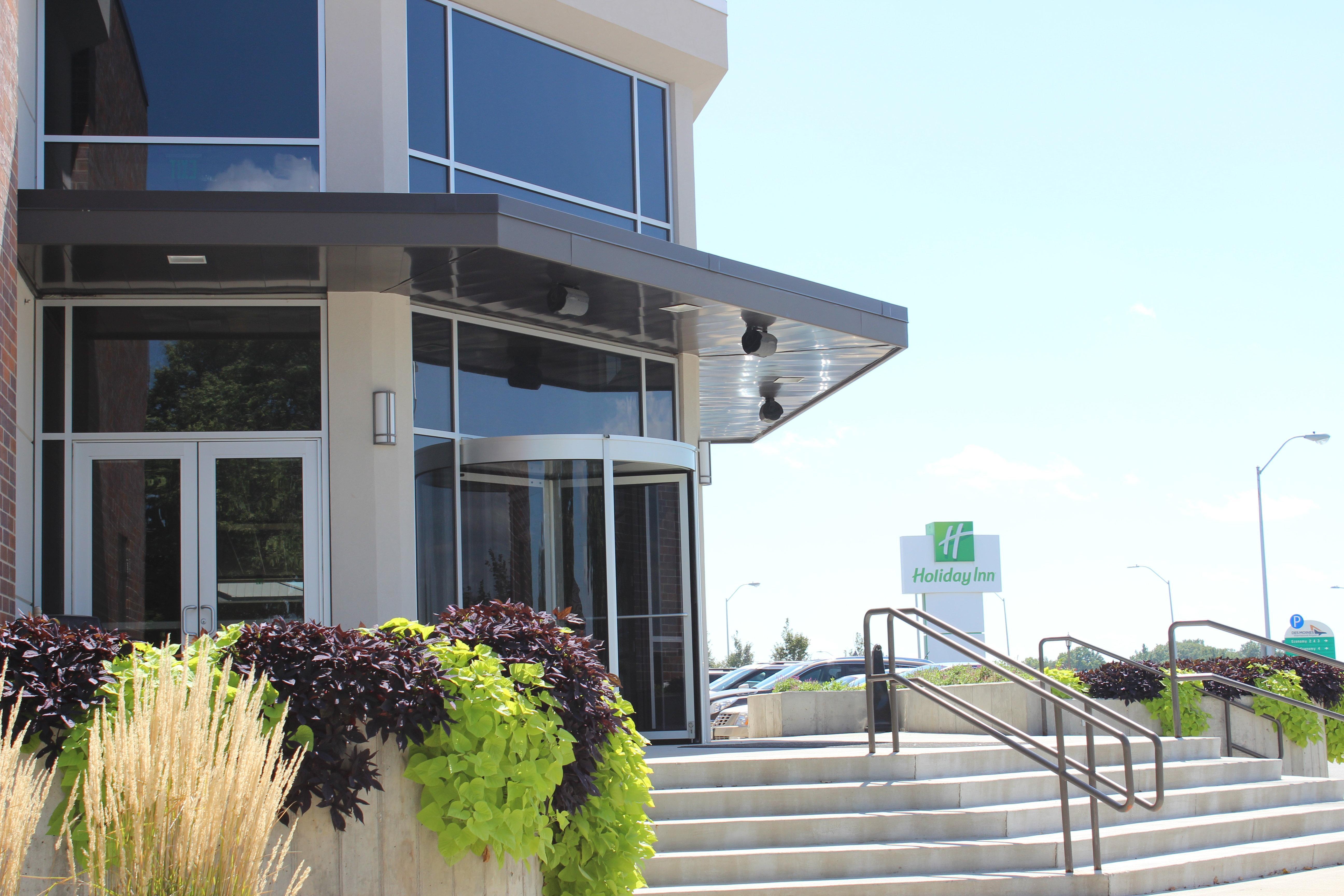 Holiday Inn Des Moines-Airport Conf Center By Ihg Exterior photo